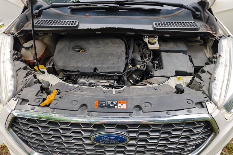 Used Ford Kuga 2019 EcoBoost 180 Two-Wheel-Drive Titanium Plus Model China V Standard Engine Bay
