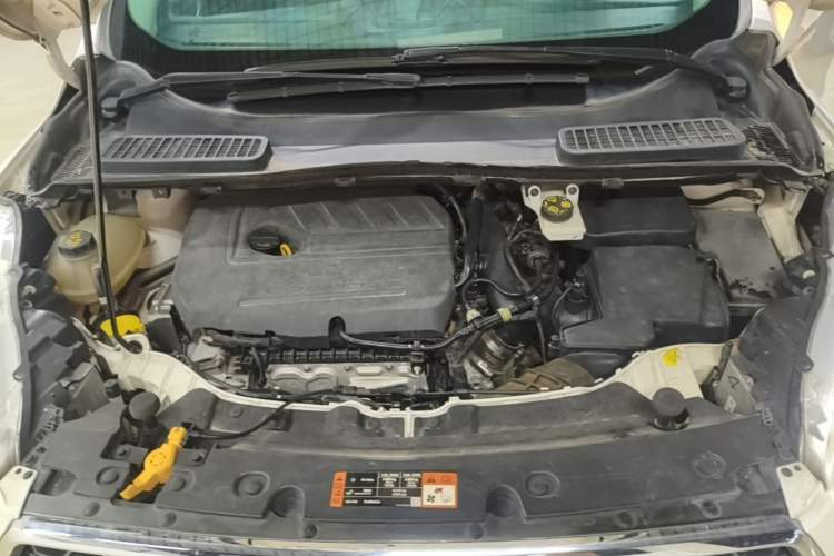 Used Ford Kuga 2019 EcoBoost 180 Two-Wheel-Drive Titanium Plus Model China V Standard Engine Bay