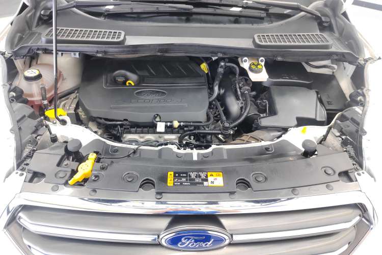 Used Ford Kuga 2019 EcoBoost 180 Two-Wheel-Drive Titanium Plus Model China VI Standard Engine Bay