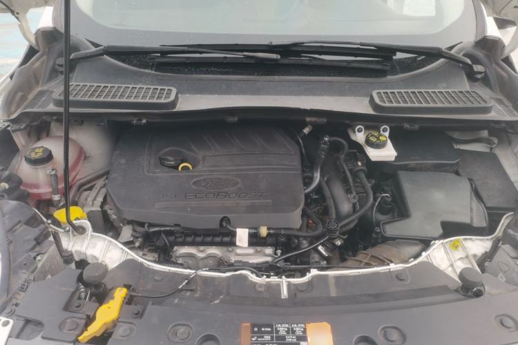 Used Ford Kuga 2019 EcoBoost 180 Two-Wheel-Drive Titanium Plus Model China VI Standard Engine Bay