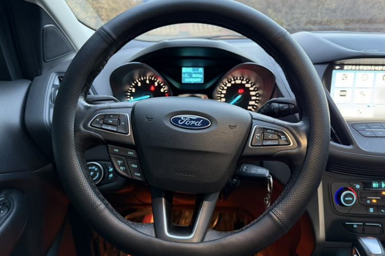 Used Ford Kuga 2019 EcoBoost 180 Two-Wheel-Drive Platinum Edition China VI Standard Exterior 14