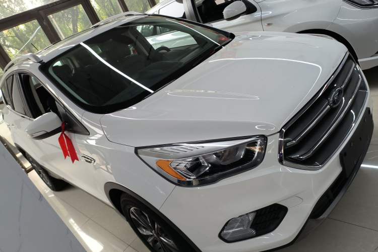 Used Ford Kuga 2019 EcoBoost 180 Two-Wheel-Drive Titanium Plus Model China VI Standard Exterior 2
