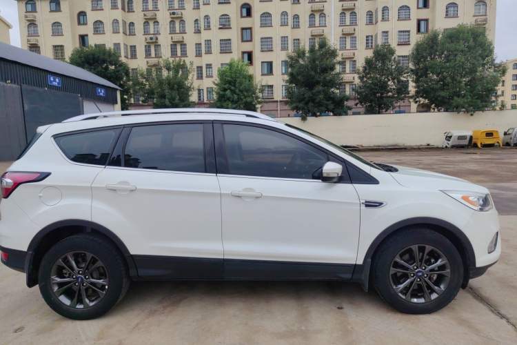 Used Ford Kuga 2019 EcoBoost 180 Two-Wheel-Drive Platinum Edition China VI Standard Exterior 2