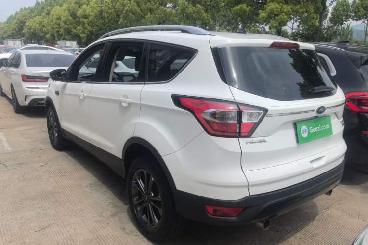 Used Ford Kuga 2019 EcoBoost 180 Two-Wheel-Drive Platinum Edition China VI Standard Exterior 2