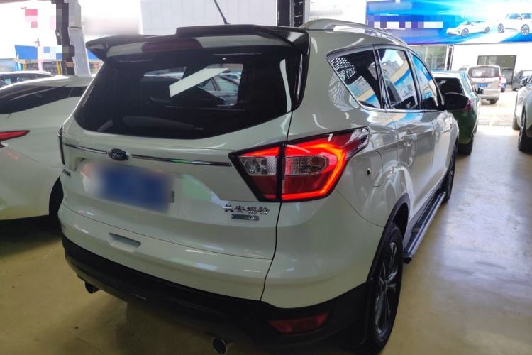 Used Ford Kuga 2019 EcoBoost 180 Two-Wheel-Drive Platinum Edition China VI Standard Exterior 3