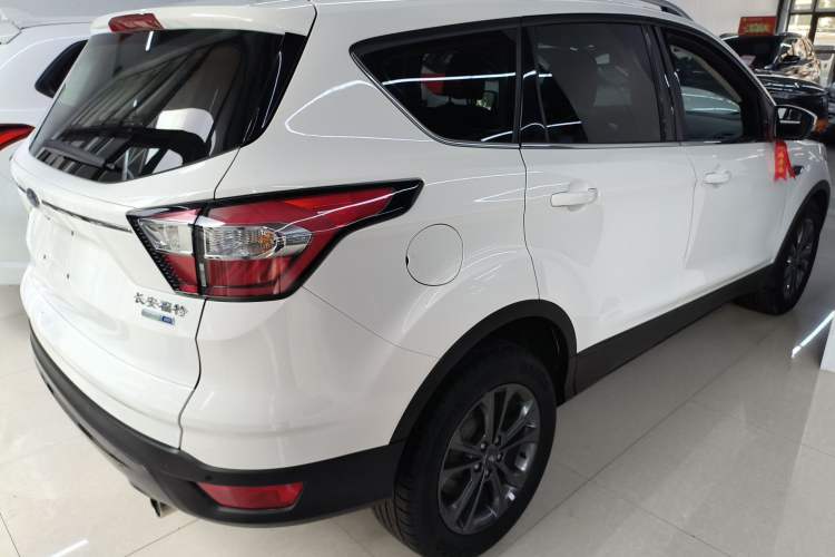 Used Ford Kuga 2019 EcoBoost 180 Two-Wheel-Drive Titanium Plus Model China VI Standard Exterior 3