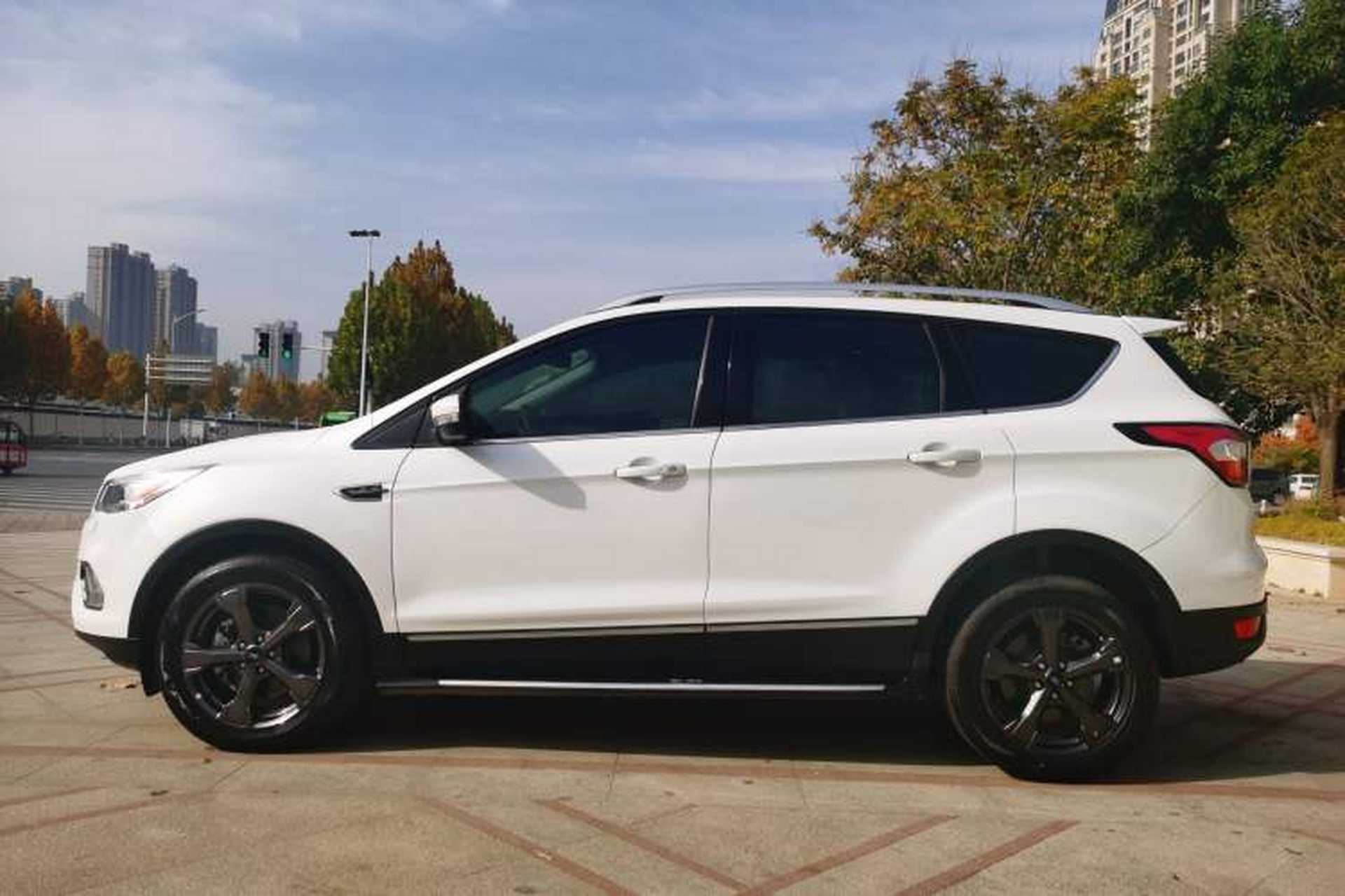Used Ford Kuga 2019 EcoBoost 245 4x4 Prestige Plus Model China VI Standard Exterior 3