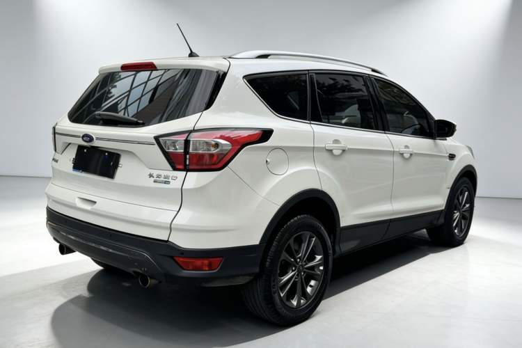 Used Ford Kuga 2019 EcoBoost 180 Two-Wheel-Drive Platinum Edition China VI Standard Exterior 4