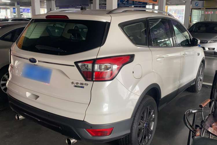 Used Ford Kuga 2019 EcoBoost 180 Two-Wheel-Drive Platinum Edition China V Standard Exterior 4