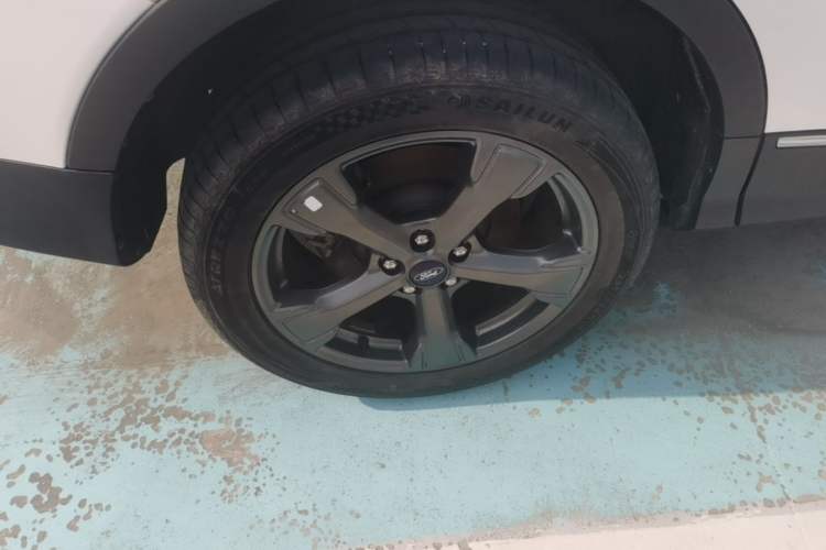Used Ford Kuga 2019 EcoBoost 180 Two-Wheel-Drive Titanium Plus Model China VI Standard Exterior 5