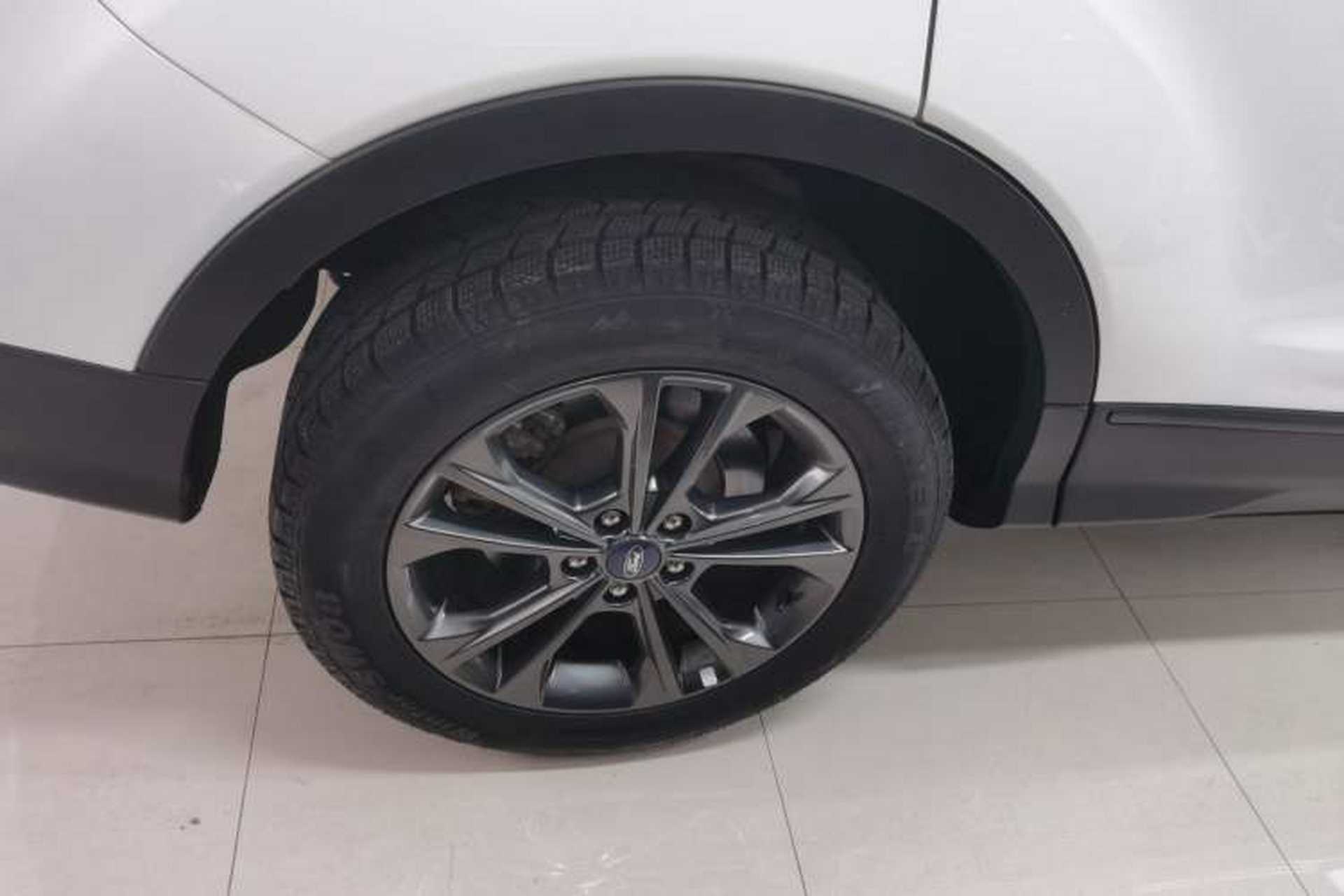 Used Ford Kuga 2019 EcoBoost 180 Two-Wheel-Drive Platinum Edition China VI Standard Exterior 5