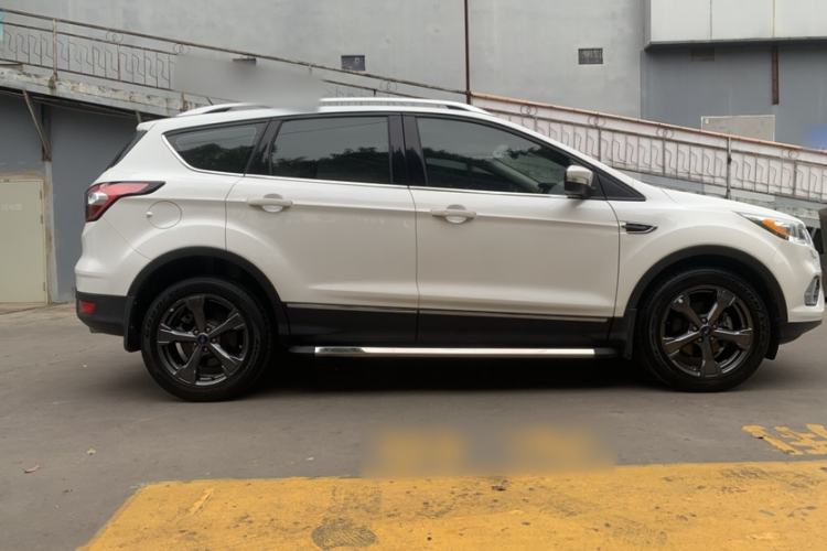 Used Ford Kuga 2019 EcoBoost 180 Two-Wheel-Drive Titanium Plus Model China VI Standard Exterior 5