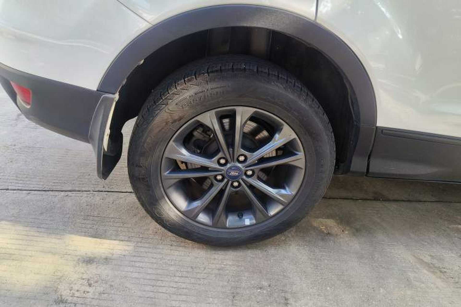 Used Ford Kuga 2019 EcoBoost 180 Two-Wheel-Drive Platinum Edition China VI Standard Exterior 8
