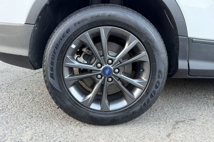 Used Ford Kuga 2019 EcoBoost 180 Two-Wheel-Drive Platinum Edition China VI Standard Exterior 9
