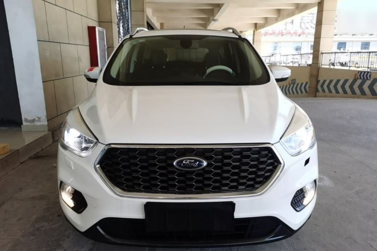 Used Ford Kuga 2019 EcoBoost 180 Two-Wheel-Drive Titanium Plus Model China VI Standard Front