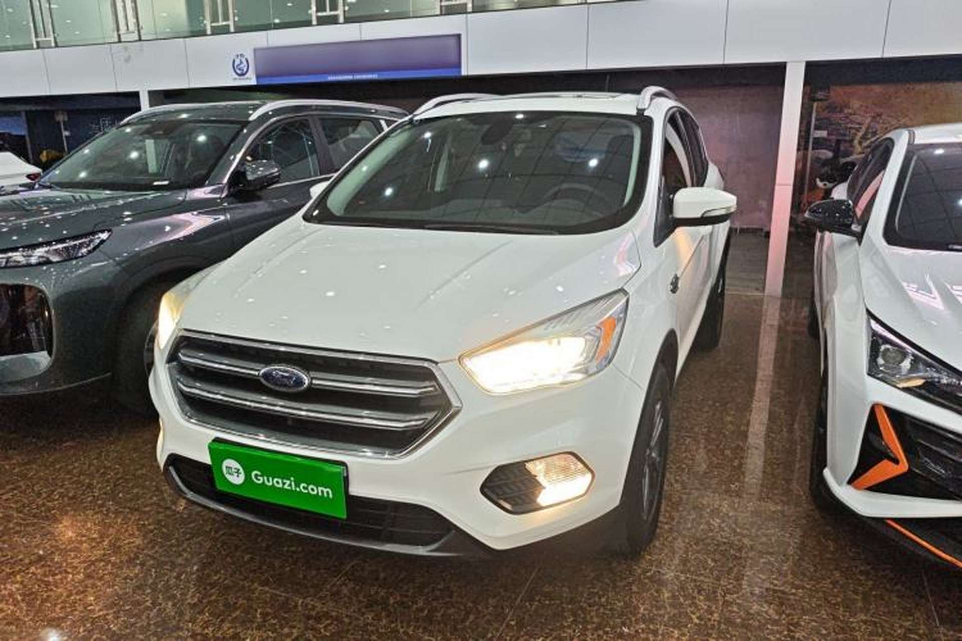 Used Ford Kuga 2019 EcoBoost 180 Two-Wheel-Drive Platinum Edition China VI Standard Front Left 45 Deg