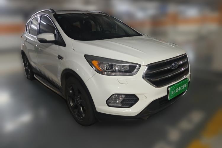 Used Ford Kuga 2019 EcoBoost 180 Two-Wheel-Drive Titanium Plus Model China VI Standard Front Right 45 Deg