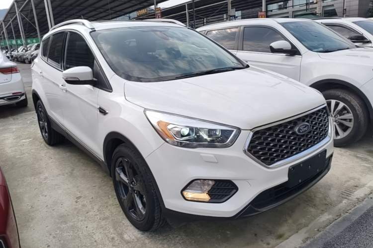 Used Ford Kuga 2019 EcoBoost 180 Two-Wheel-Drive Titanium Plus Model China V Standard Front Right 45 Deg