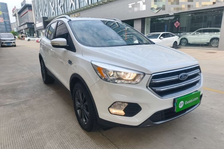 Used Ford Kuga 2019 EcoBoost 180 Two-Wheel-Drive Platinum Edition China VI Standard Front Right 45 Deg