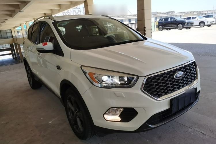 Used Ford Kuga 2019 EcoBoost 180 Two-Wheel-Drive Titanium Plus Model China VI Standard Front Right 45 Deg
