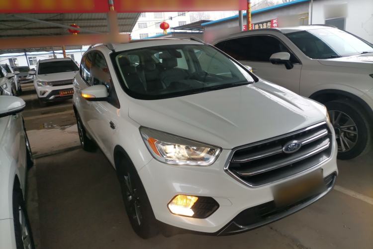 Used Ford Kuga 2019 EcoBoost 180 Two-Wheel-Drive Platinum Edition China VI Standard Front Right 45 Deg