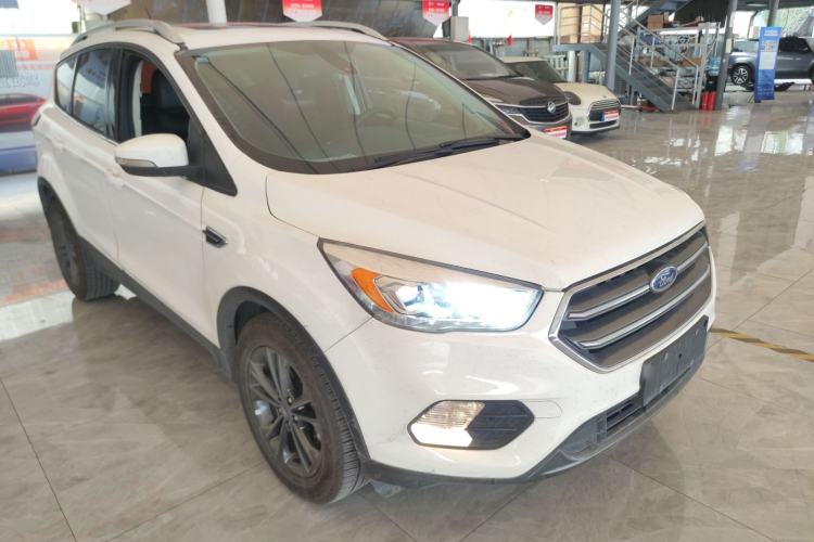 Used Ford Kuga 2019 EcoBoost 180 Two-Wheel-Drive Platinum Edition China VI Standard Front Right 45 Deg