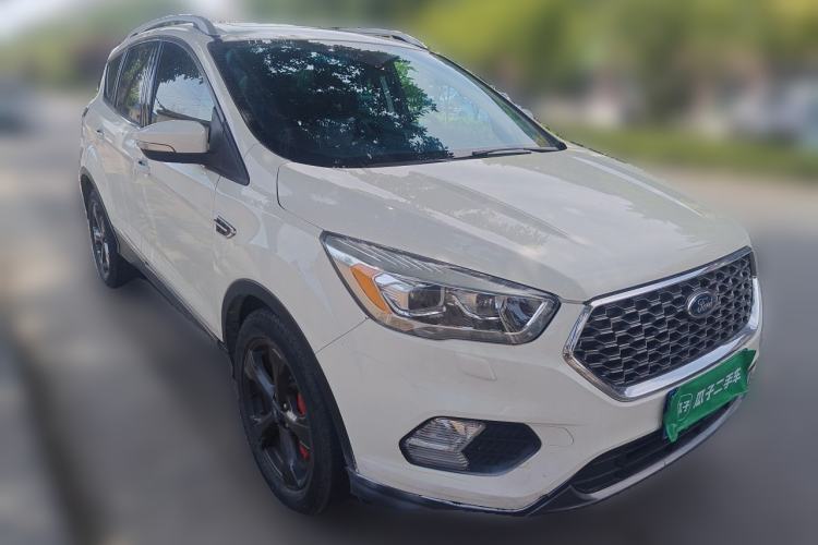 Used Ford Kuga 2019 EcoBoost 180 Two-Wheel-Drive Titanium Plus Model China V Standard Front Right 45 Deg