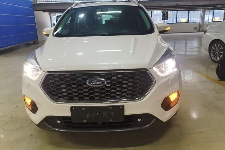 Used Ford Kuga 2019 EcoBoost 180 Two-Wheel-Drive Titanium Plus Model China V Standard Front