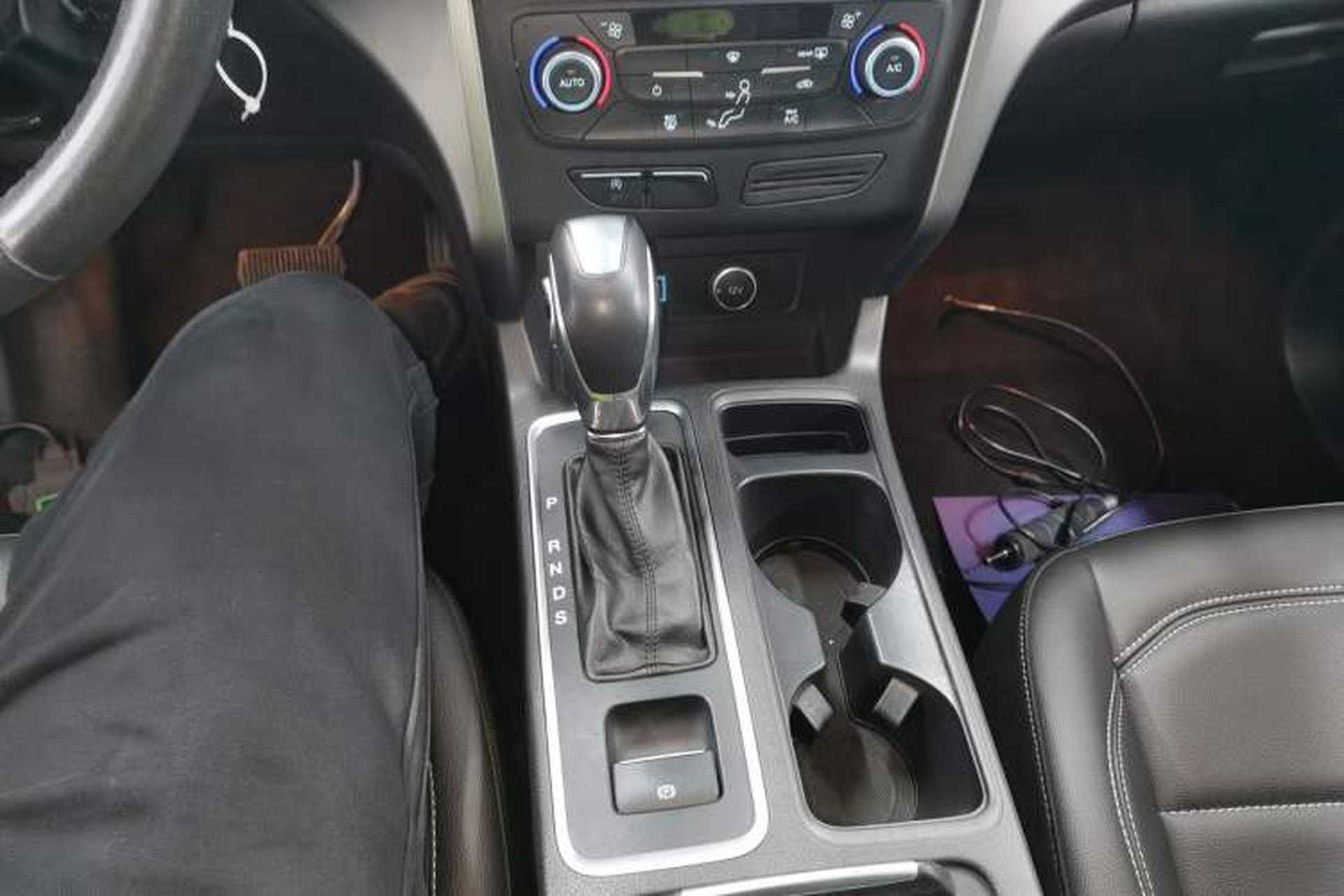 Used Ford Kuga 2019 EcoBoost 180 Two-Wheel-Drive Platinum Edition China VI Standard Gear Lever