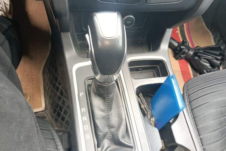 Used Ford Kuga 2019 EcoBoost 180 Two-Wheel-Drive Platinum Edition China VI Standard Gear Lever