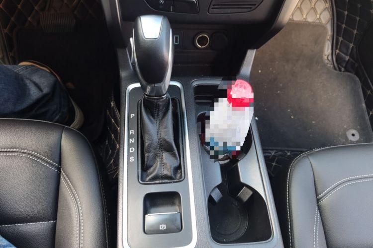 Used Ford Kuga 2019 EcoBoost 180 Two-Wheel-Drive Platinum Edition China V Standard Gear Lever