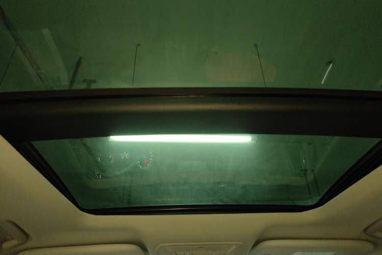 Used Ford Kuga 2019 EcoBoost 180 Two-Wheel-Drive Platinum Edition China VI Standard Headliner