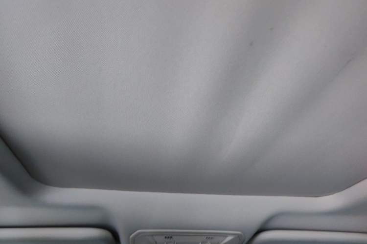 Used Ford Kuga 2019 EcoBoost 180 Two-Wheel-Drive Titanium Plus Model China V Standard Headliner