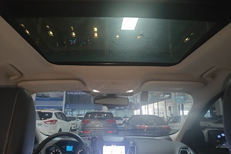 Used Ford Kuga 2019 EcoBoost 180 Two-Wheel-Drive Platinum Edition China VI Standard Headliner