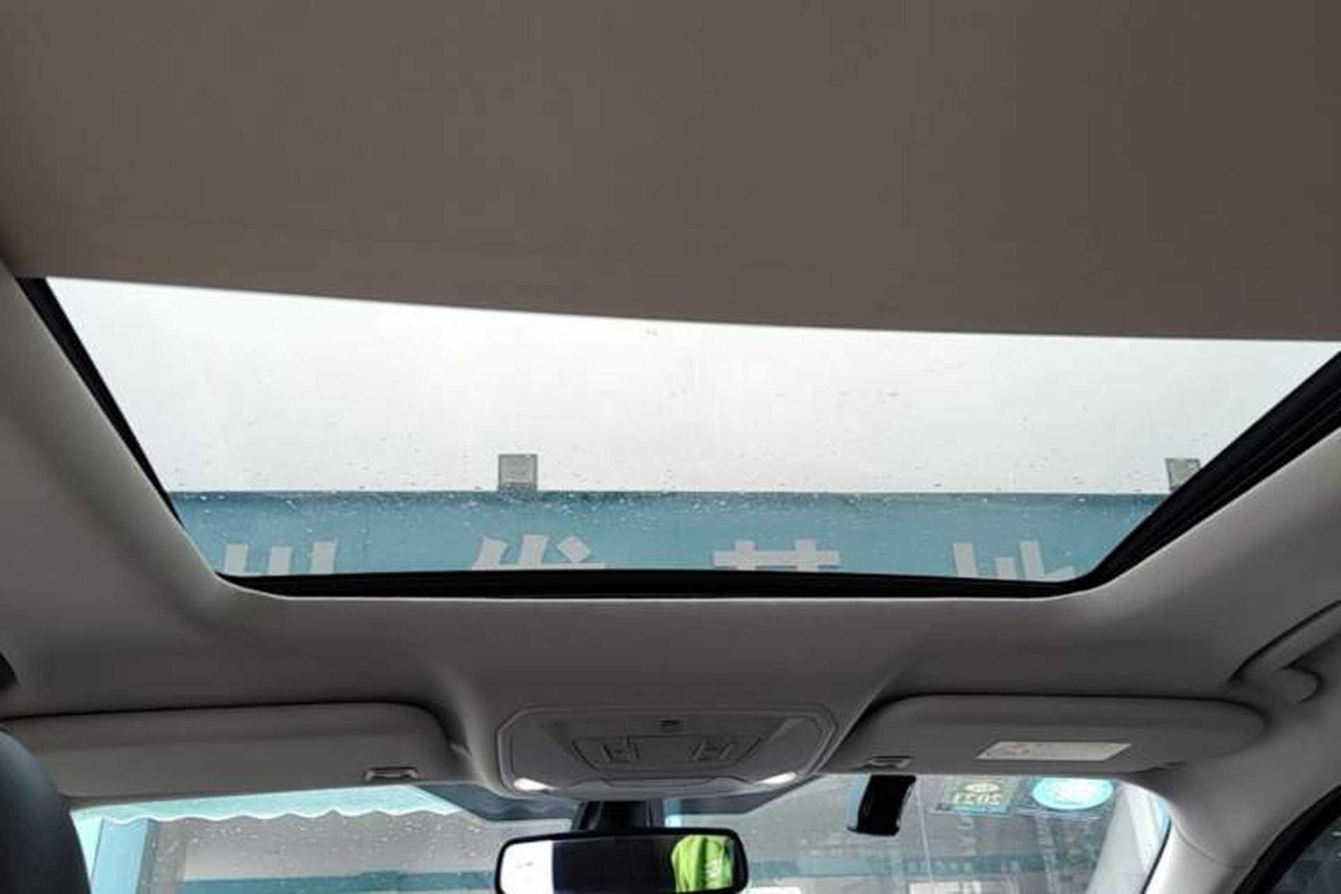 Used Ford Kuga 2019 EcoBoost 180 Two-Wheel-Drive Platinum Edition China VI Standard Headliner
