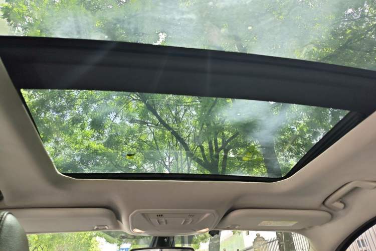 Used Ford Kuga 2019 EcoBoost 180 Two-Wheel-Drive Titanium Plus Model China VI Standard Headliner