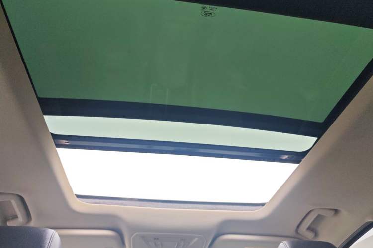 Used Ford Kuga 2019 EcoBoost 180 Two-Wheel-Drive Titanium Plus Model China V Standard Headliner