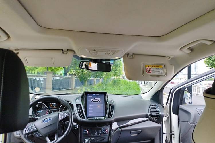 Used Ford Kuga 2019 EcoBoost 180 Two-Wheel-Drive Titanium Plus Model China V Standard Headliner