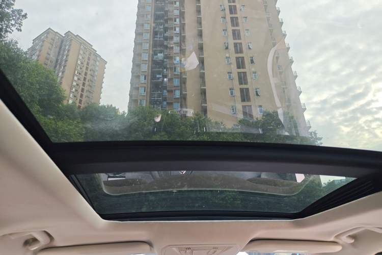 Used Ford Kuga 2019 EcoBoost 180 Two-Wheel-Drive Titanium Plus Model China V Standard Headliner