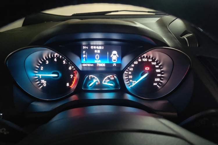 Used Ford Kuga 2019 EcoBoost 180 Two-Wheel-Drive Titanium Plus Model China VI Standard Instrument Cluster