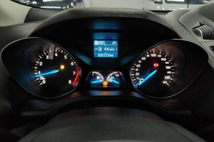 Used Ford Kuga 2019 EcoBoost 180 Two-Wheel-Drive Platinum Edition China VI Standard Instrument Cluster