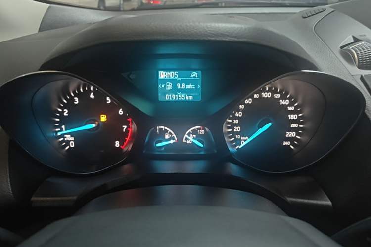 Used Ford Kuga 2019 EcoBoost 180 Two-Wheel-Drive Platinum Edition China VI Standard Instrument Cluster
