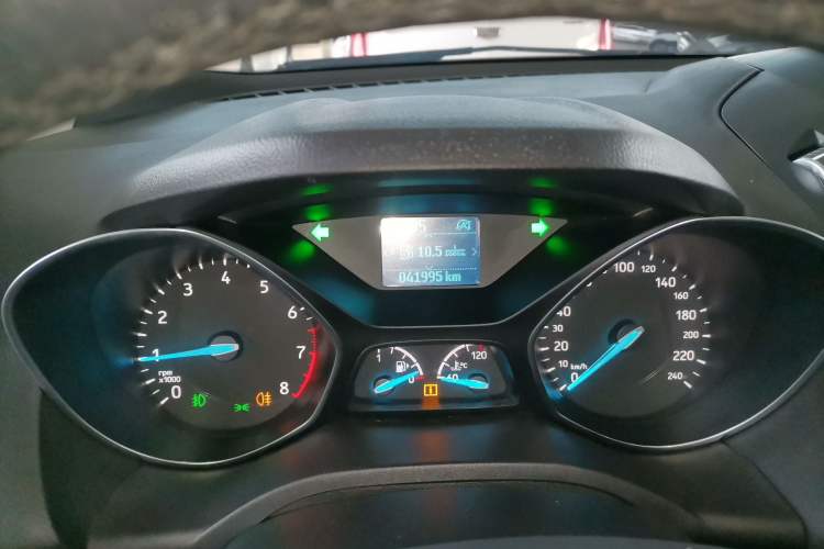 Used Ford Kuga 2019 EcoBoost 180 Two-Wheel-Drive Platinum Edition China VI Standard Instrument Cluster