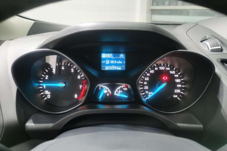 Used Ford Kuga 2019 EcoBoost 180 Two-Wheel-Drive Platinum Edition China VI Standard Instrument Cluster