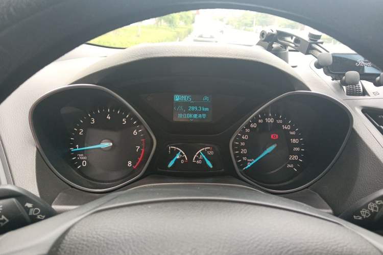 Used Ford Kuga 2019 EcoBoost 180 Two-Wheel-Drive Platinum Edition China VI Standard Instrument Cluster