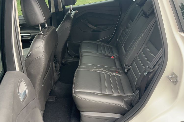 Used Ford Kuga 2019 EcoBoost 180 Two-Wheel-Drive Titanium Plus Model China VI Standard Interior 1
