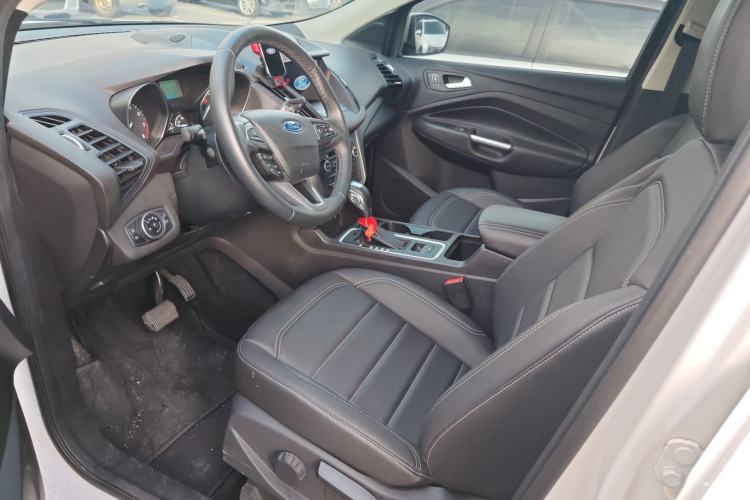 Used Ford Kuga 2019 EcoBoost 180 Two-Wheel-Drive Platinum Edition China VI Standard Interior 1