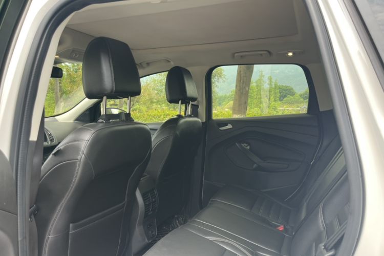 Used Ford Kuga 2019 EcoBoost 180 Two-Wheel-Drive Titanium Plus Model China V Standard Interior 1