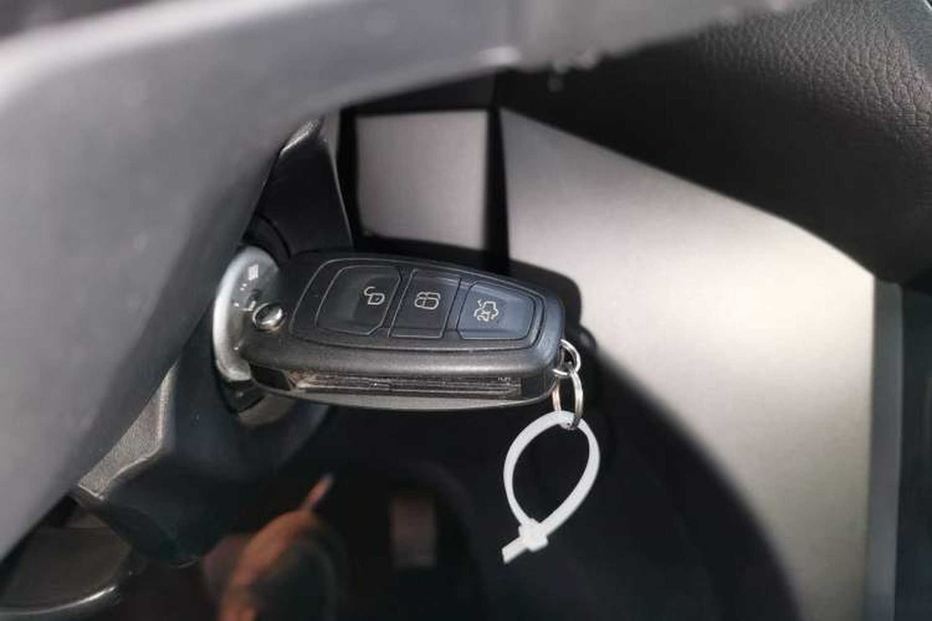Used Ford Kuga 2019 EcoBoost 180 Two-Wheel-Drive Platinum Edition China VI Standard Interior 1
