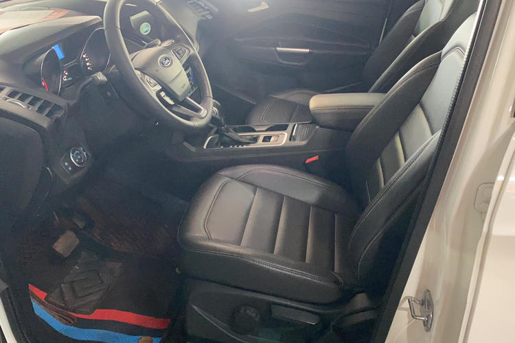 Used Ford Kuga 2019 EcoBoost 180 Two-Wheel-Drive Platinum Edition China V Standard Interior 1